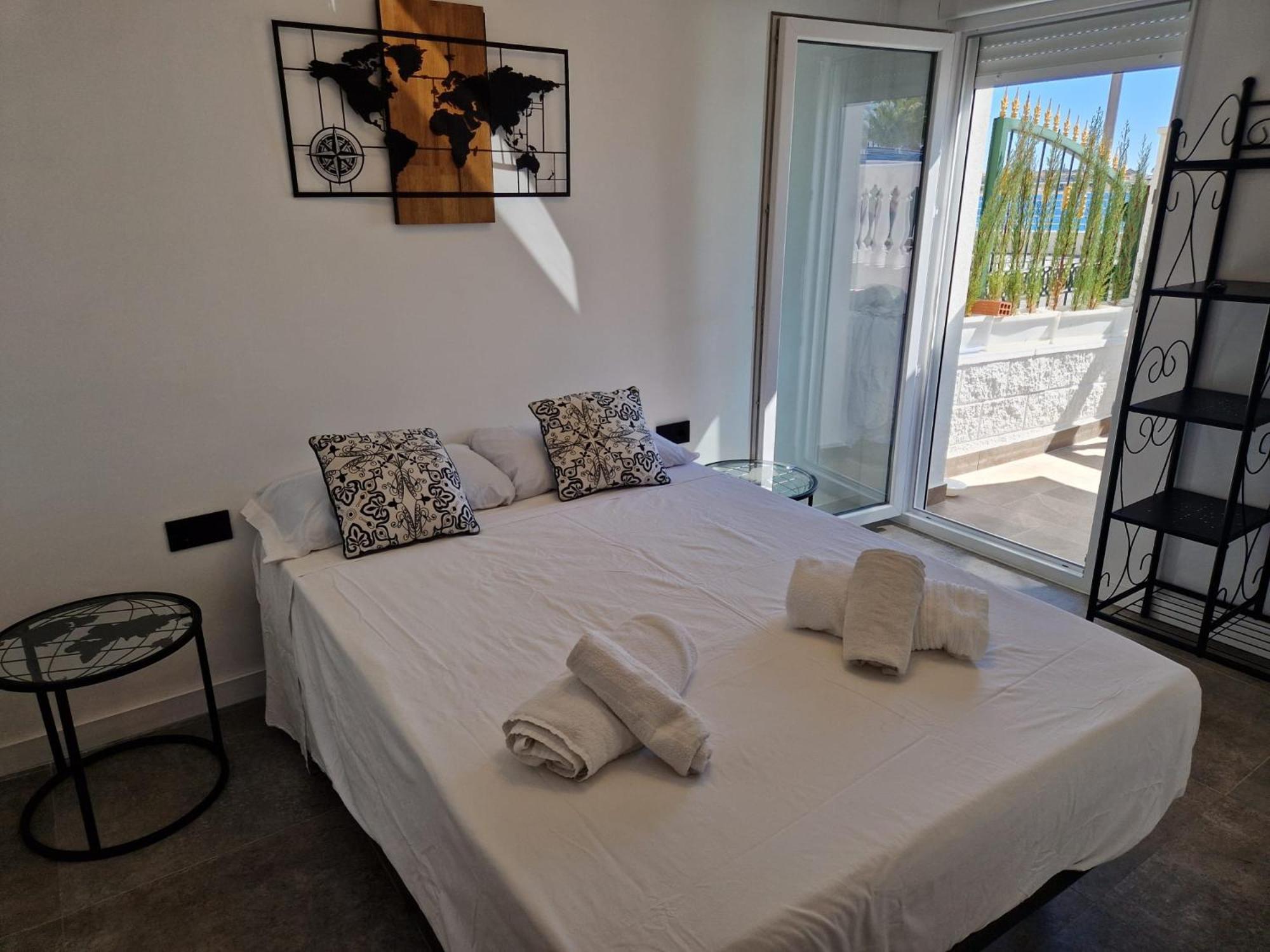 House Totally Refurbished In 2024, Terrace In Front Of The Sea, 1 Min Walk To The Beach, Aircon, Wifi Villa Alicante Exterior photo